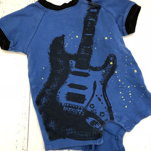 BOYS 6-9MO 2PC REBEL/ROCKSTAR BUNDLE - Picture 2 of 4